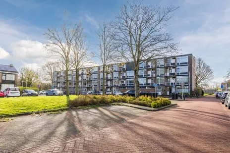 Appartement te koop: Lobeliaplein 15A, Hoogwerf-Noord Spijkenisse
