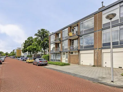 Appartement te koop: Lobeliastraat 31B, Hoogwerf-Noord Spijkenisse