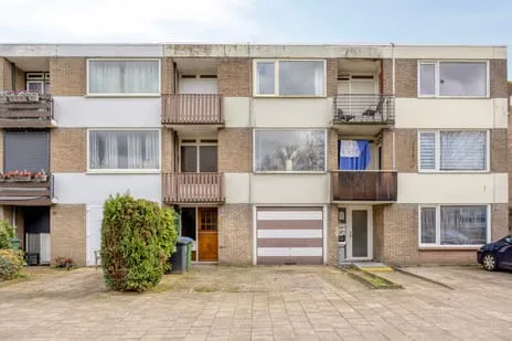 Tussenwoning te koop: Lodewijk Napoleonlaan 93, Schrijversbuurt Oosterhout (Nb)