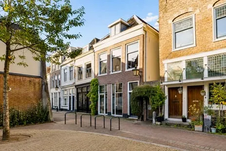 Appartement te koop: Loeff Berchmakerstraat 46A, Breedstraat en Plompetorengracht en omgeving Utrecht