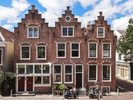 Appartement te huur: Loeff Berchmakerstraat 48, Breedstraat en Plompetorengracht en omgeving Utrecht