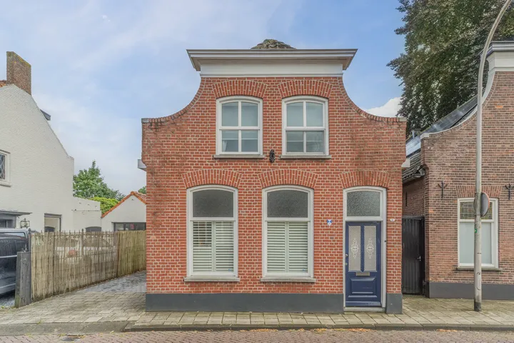 Vrijstaande woning te koop: Loeffstraat 6, Baardwijk Waalwijk