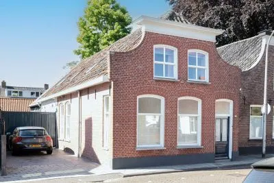 Vrijstaande woning te koop: Loeffstraat 6, Baardwijk Waalwijk