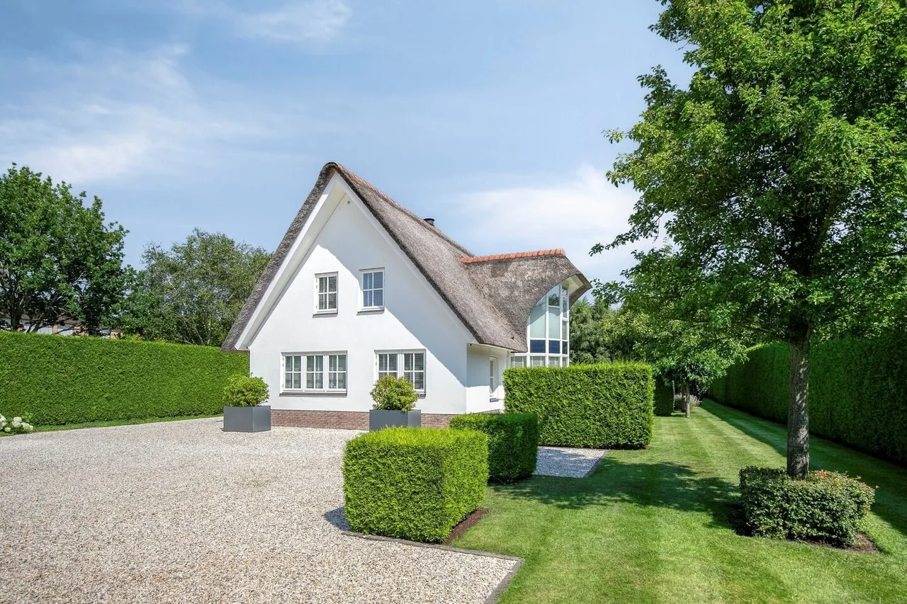 Vrijstaande woning te koop: Loetbos 5, Almere