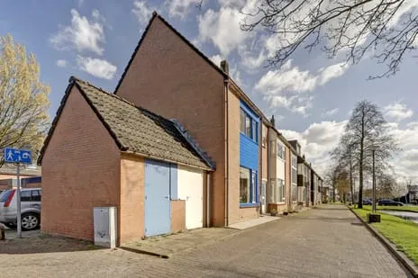 Hoekwoning te koop: Loevesteinsingel 68, Beverwaard Rotterdam