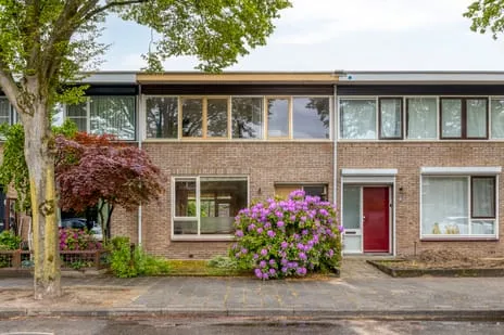 Tussenwoning te koop: Loevesteinstraat 121, Hatert Nijmegen