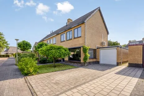 Hoekwoning te koop: Lofoten 2, Emmeloord-Espelervaart-Rivierenbuurt Emmeloord