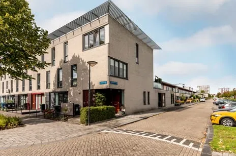 Hoekwoning te koop: Lofotenweg 65, Almere