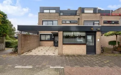 Hoekwoning te koop: Logger 18, Koningshoek Maassluis