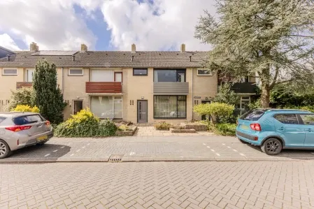 Tussenwoning te koop: Loggerstraat 25, Hoornseveld Zaandam