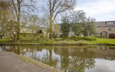 Hoekwoning te koop: Lohengrinstraat 64, Operabuurt Amstelveen