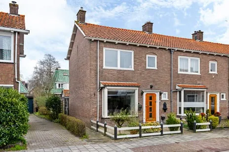 Hoekwoning te koop: Lohmanstraat 12, Noordoosthoek Sneek