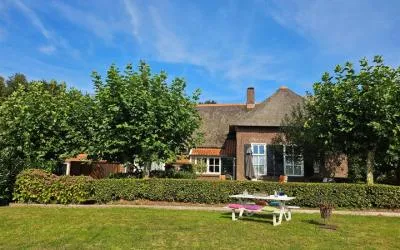 Twee-onder-één-kap te koop: Loksheuvelseweg 1, Verspreide huizen Valenberg en Heide Overasselt