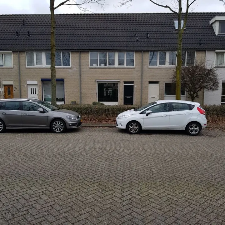Tussenwoning te koop: Lombardijenlaan 179, De Kievit Noord-Oost Tilburg