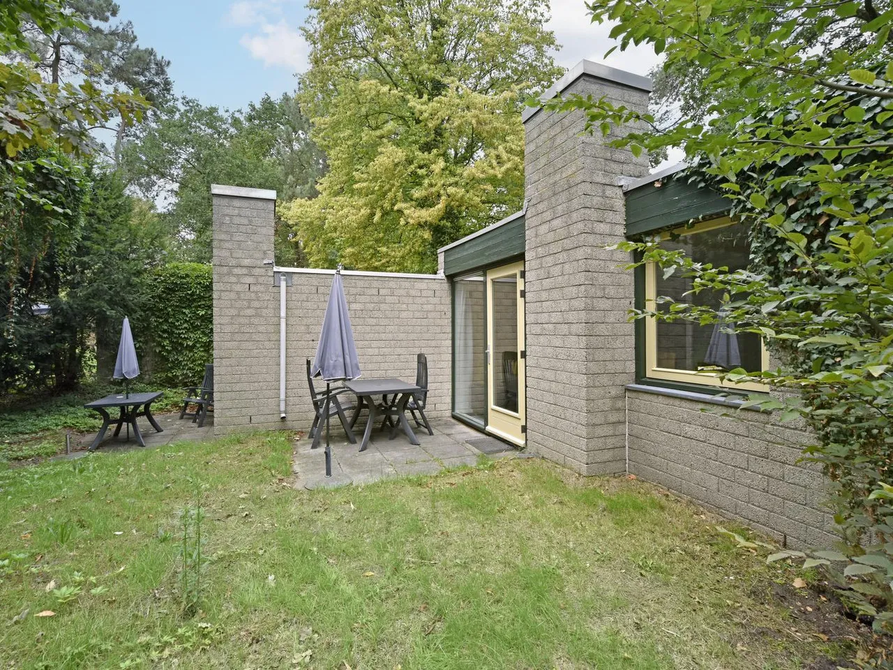 Hoekwoning te koop: Lommerbergen 675, Reuver