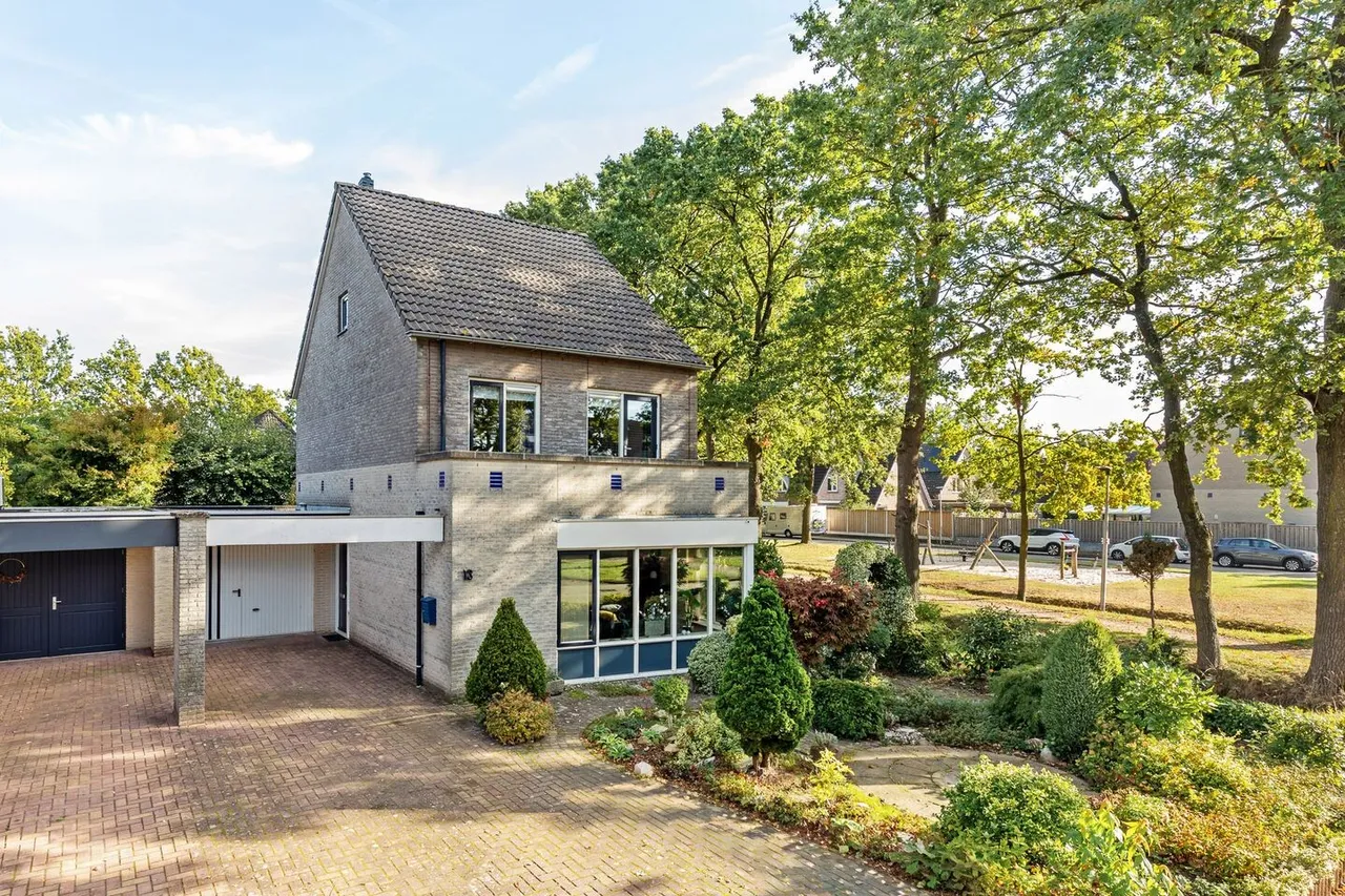 Hoekwoning te koop: Londenstraat 13, Hengelo