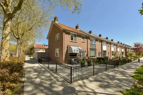 Hoekwoning te koop: Loniusstraat 24, Hoorn Noord - Buurt 12 02 Hoorn
