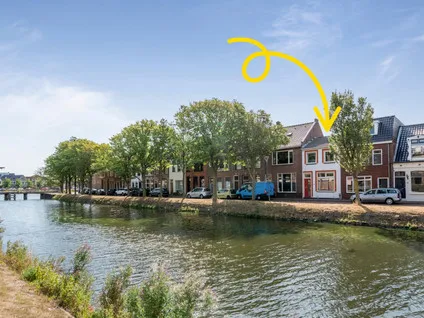 Terraced house for sale: Loodsgracht 58, Oostsloot Den Helder