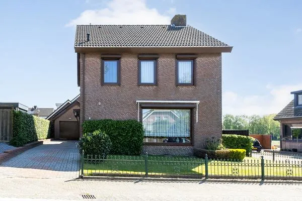 Vrijstaande woning te koop: Looipad 11, Ossendrecht Ossendrecht