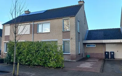 Tussenwoning te koop: Loonberg 30, Bergen Op Zoom