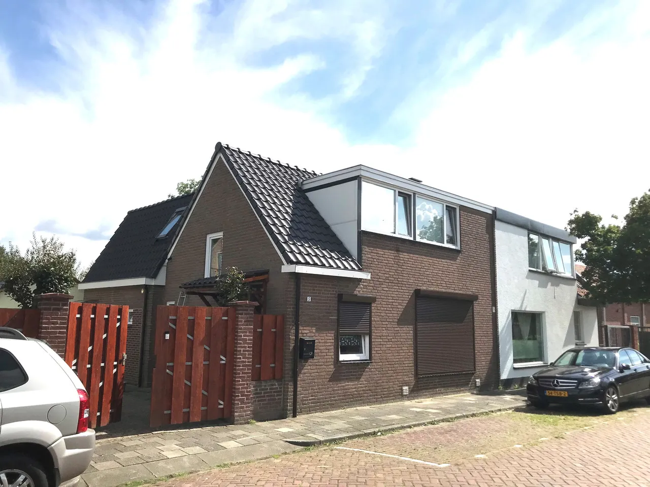 Twee-onder-één-kap te koop: Loonsestraat 5, Sprang-Capelle