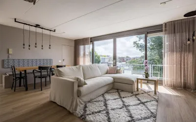 Appartement te koop: Loosduinse Hoofdstraat 182B, Kom Loosduinen 'S-Gravenhage