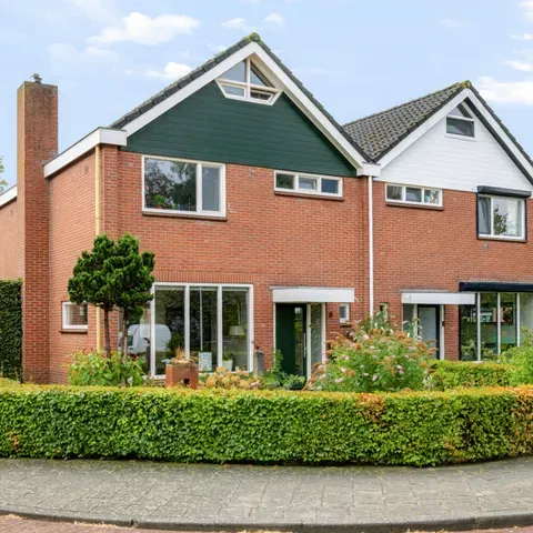 Twee-onder-één-kap te koop: Looweg 6, Harreveld