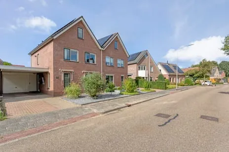 Twee-onder-één-kap te koop: Loozermars-Zuid 29A, Gramsbergen