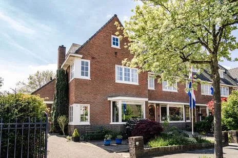 Hoekwoning te koop: Lorentzlaan 15, Geleerdenbuurt Heemstede