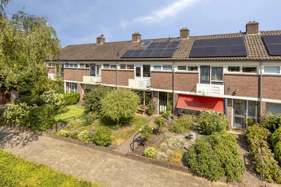 Tussenwoning te koop: Lorentzstraat 13, Kerschoten Apeldoorn