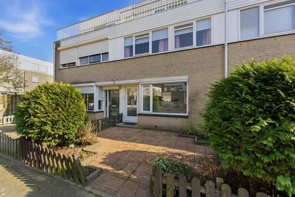 Tussenwoning te koop: Lorentzstraat 34, Het Zand Ridderkerk