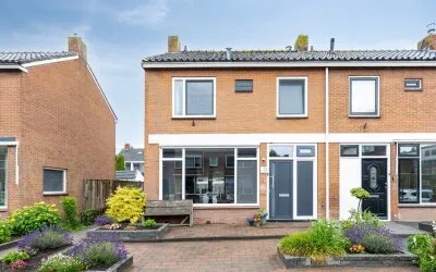 Hoekwoning te koop: Lorentzstraat 5, Flevowijk Kampen