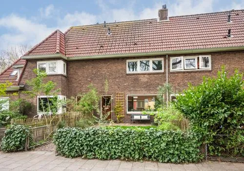 Tussenwoning te koop: Lorentzweg 117, Hilversum