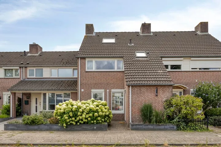 Tussenwoning te koop: Lorrainelaan 18, Achtse Barrier-Spaaihoef Eindhoven