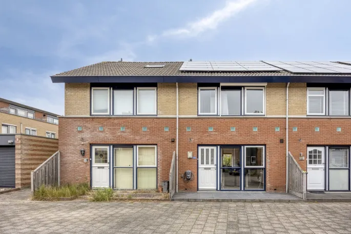 Tussenwoning te koop: Lotte Beesestraat 3, Maaswijk-Zuidoost Spijkenisse