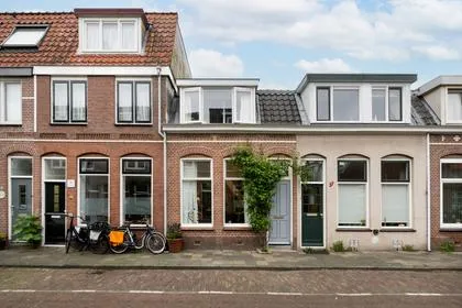 Tussenwoning te koop: Lotterstraat 35, De Goede Hoop Haarlem