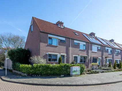 Hoekwoning te koop: Lou Bandystraat 16, Hengelo