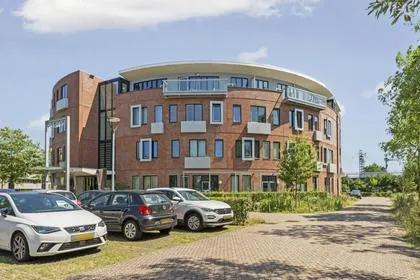Studio te koop: Louis Armstrongweg 56G, Muziekwijk N.-Zuidoost Almere