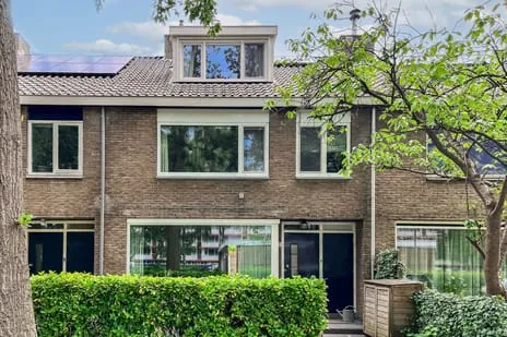 Tussenwoning te koop: Louise de Colignylaan 52, Loper Zuid Vlaardingen