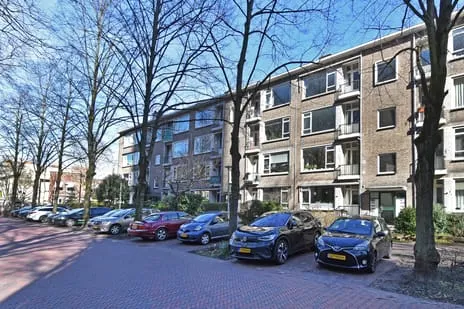 Appartement te koop: Louise Henriëttestraat 52, 'S-Gravenhage