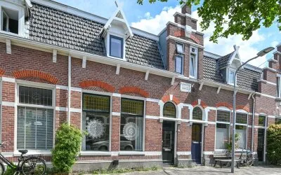 Tussenwoning te koop: Lourens Costerstraat 17, Geschiedschrijversbuurt Haarlem