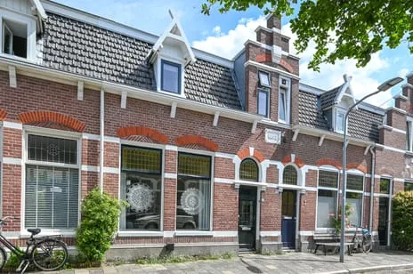 Terraced house for sale: Lourens Costerstraat 17, Geschiedschrijversbuurt Haarlem