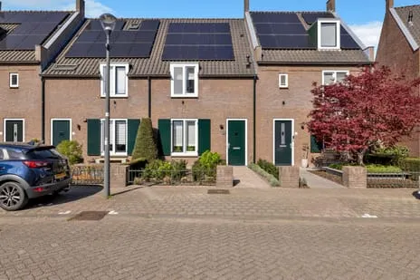 Tussenwoning te koop: Louwerserf 13, Schutsboom Helmond