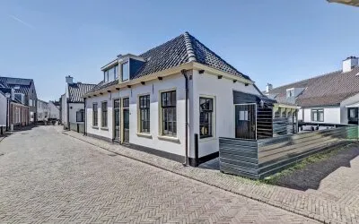 Hoekwoning te koop: Louwestraat 25, Centrum Katwijk