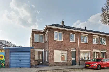 Hoekwoning te koop: Lovensestraat 51, Loven Noord Tilburg