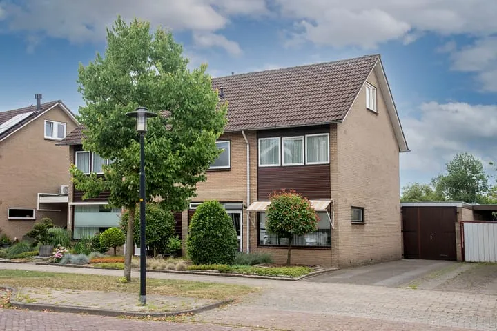 Semi-detached for sale: Loweg 4, Tuindorp-Zuid Hengelo