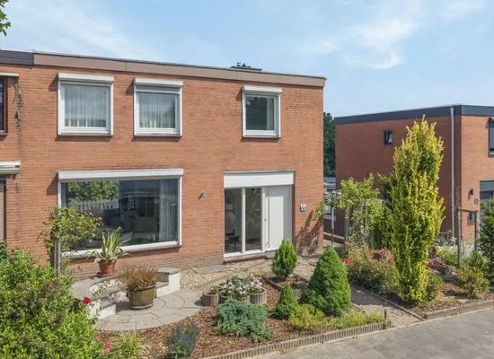 Semi-detached for sale: Loysonstraat 8, Waubacherveld Eygelshoven