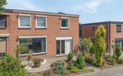 Twee-onder-één-kap te koop: Loysonstraat 8, Waubacherveld Eygelshoven