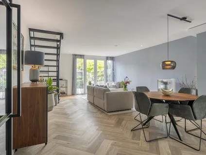 Tussenwoning te koop: Lozerlaan 11, Pijnacker