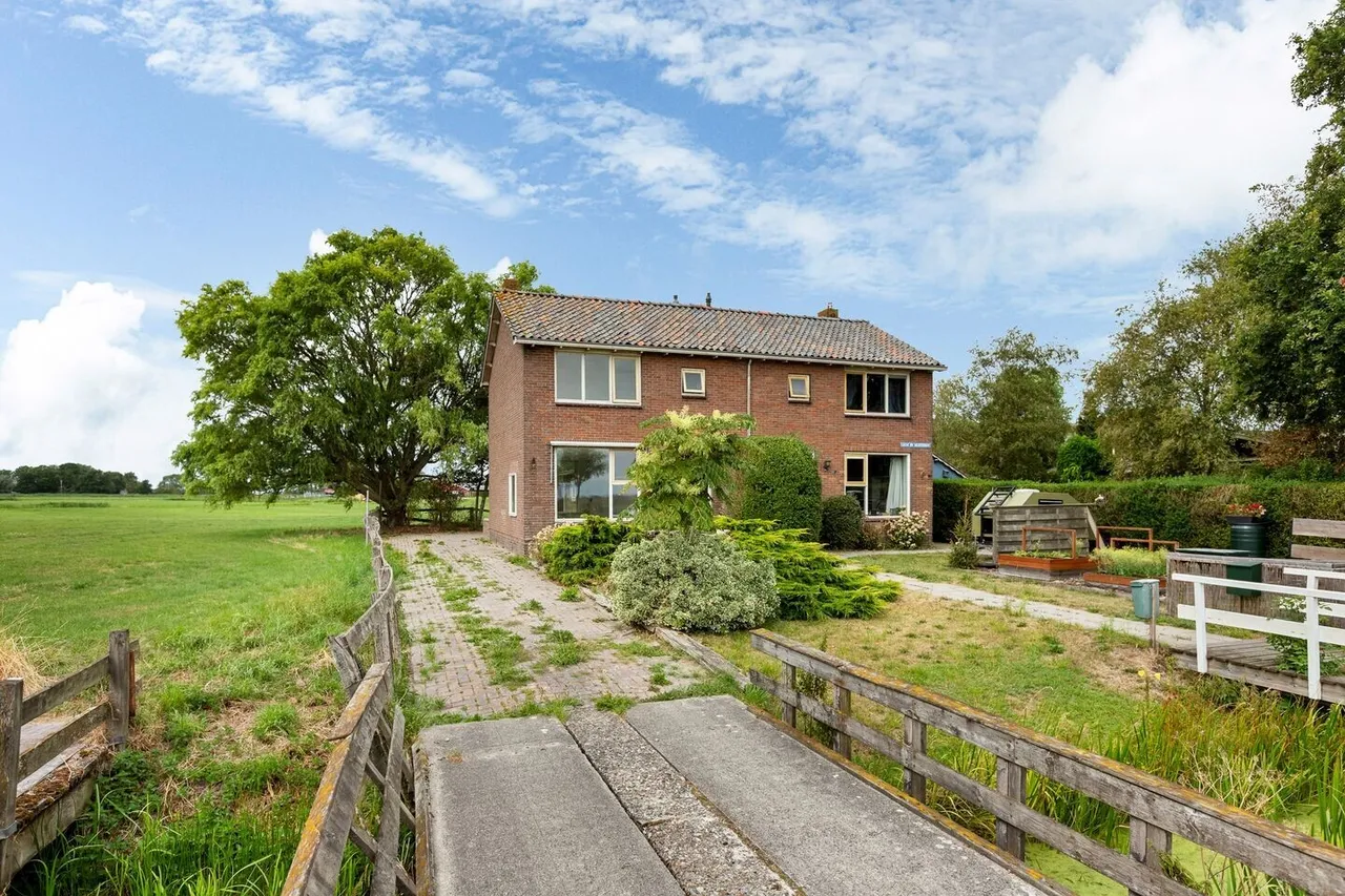 Twee-onder-één-kap te koop: Lucht en Veldsterdyk 4, Jorwert
